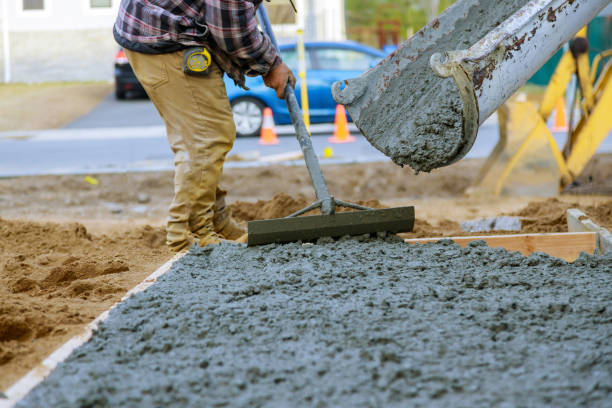 Best Commercial Concrete Services in Schnecksville, PA